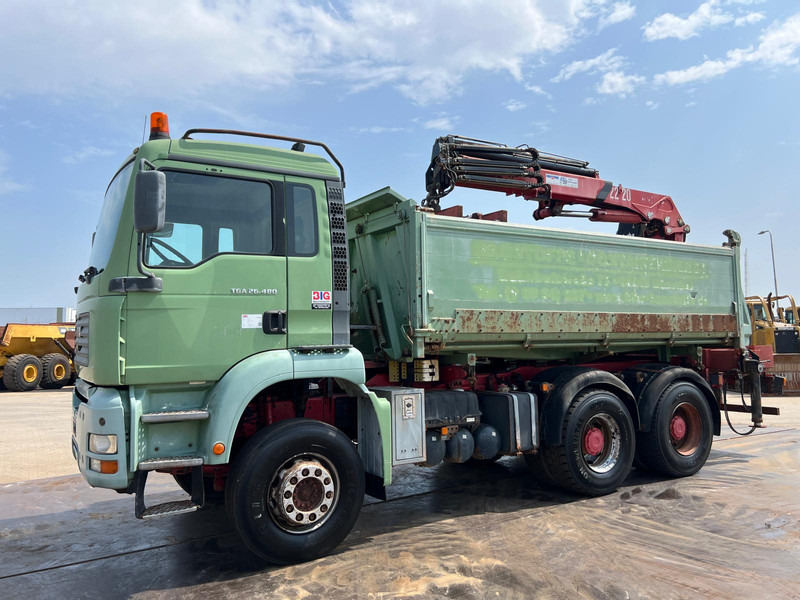 MAN TGA 26.480 tipper + HMF crane - Billenőplatós teherautó, Darus autó: 1 kép. MAN TGA 26.480 tipper + HMF crane - Billenőplatós teherautó, Darus autó: 1 kép.