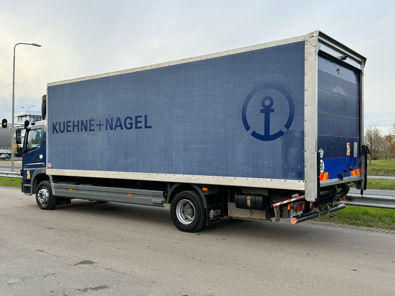 MERCEDESBENZ Atego 4x2 Cargo Truck EURO5 - Dobozos felépítményű teherautó: 3 kép. MERCEDESBENZ Atego 4x2 Cargo Truck EURO5 - Dobozos felépítményű teherautó: 3 kép.