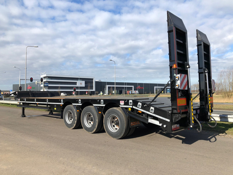 OZGUL 60 Ton 3 axle - LW3 AFR FIX - Félpótkocsi mélybölcsős: 3 kép. OZGUL 60 Ton 3 axle - LW3 AFR FIX - Félpótkocsi mélybölcsős: 3 kép.