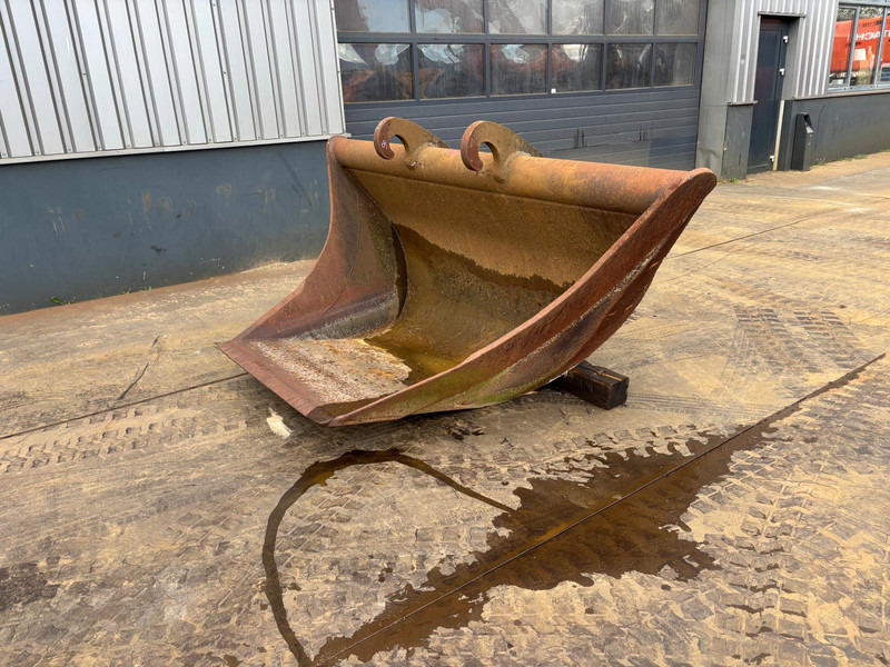 Verachtert Vleugelbak - Kanál: 1 kép. Verachtert Vleugelbak - Kanál: 1 kép.