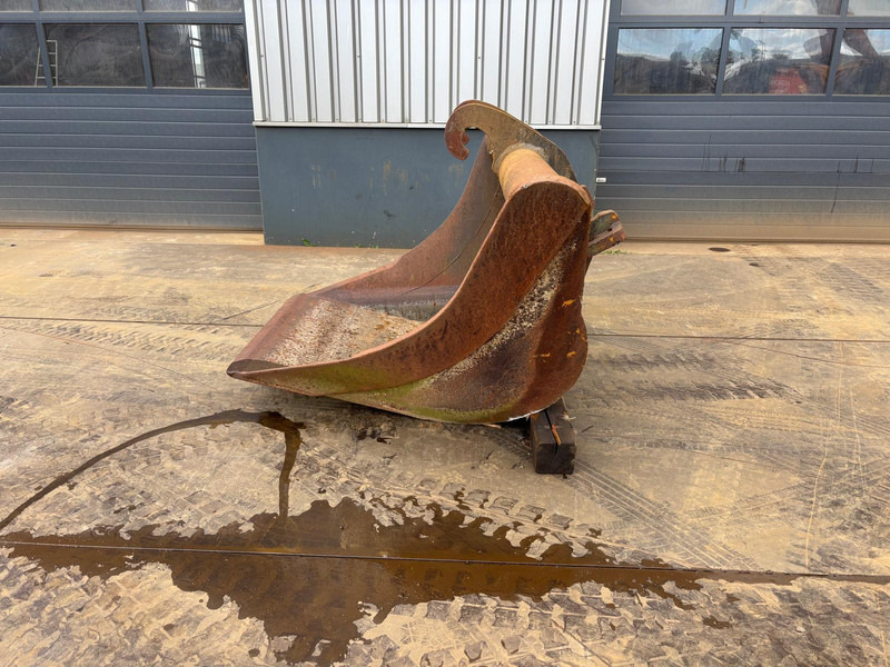 Verachtert Vleugelbak - Kanál: 2 kép. Verachtert Vleugelbak - Kanál: 2 kép.