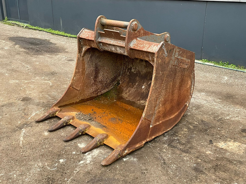 ZFE - Gyorscsatlakozó: 1 kép. ZFE - Gyorscsatlakozó: 1 kép.