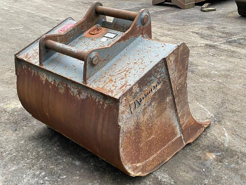 ZFE - Gyorscsatlakozó: 5 kép. ZFE - Gyorscsatlakozó: 5 kép.