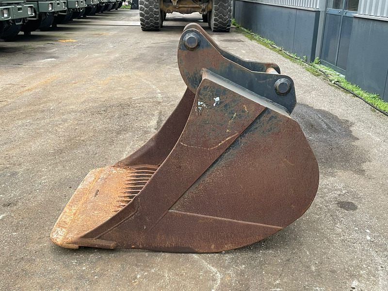 ZFE RG3-1200 - Gyorscsatlakozó: 2 kép. ZFE RG3-1200 - Gyorscsatlakozó: 2 kép.