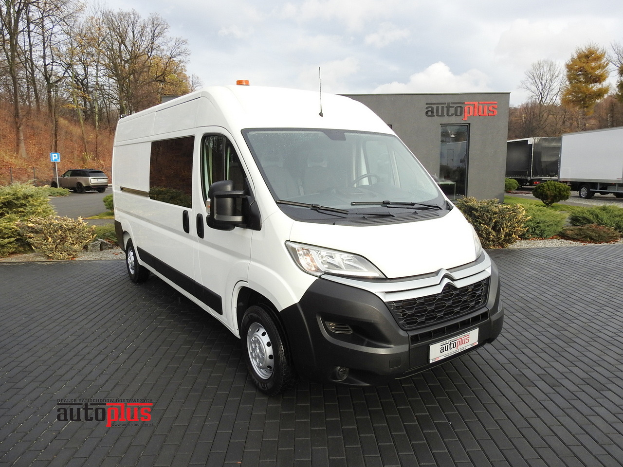 CITROEN JUMPER BOX DELIVERY VAN 6 SEATS AIR CONDITIONING 140HP - Furgon: 1 kép. CITROEN JUMPER BOX DELIVERY VAN 6 SEATS AIR CONDITIONING 140HP - Furgon: 1 kép.