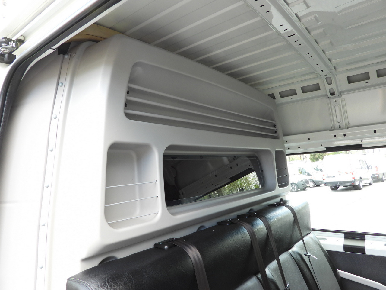 Furgon CITROEN JUMPER BOX DELIVERY VAN 7 SEATS CRUISE CONTROL 120HP: 39 kép. Furgon CITROEN JUMPER BOX DELIVERY VAN 7 SEATS CRUISE CONTROL 120HP: 39 kép.