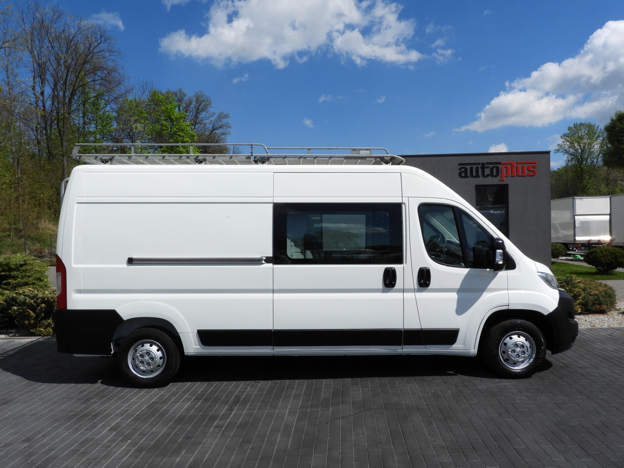 Furgon CITROEN JUMPER BOX DELIVERY VAN 7 SEATS CRUISE CONTROL 120HP: 7 kép. Furgon CITROEN JUMPER BOX DELIVERY VAN 7 SEATS CRUISE CONTROL 120HP: 7 kép.
