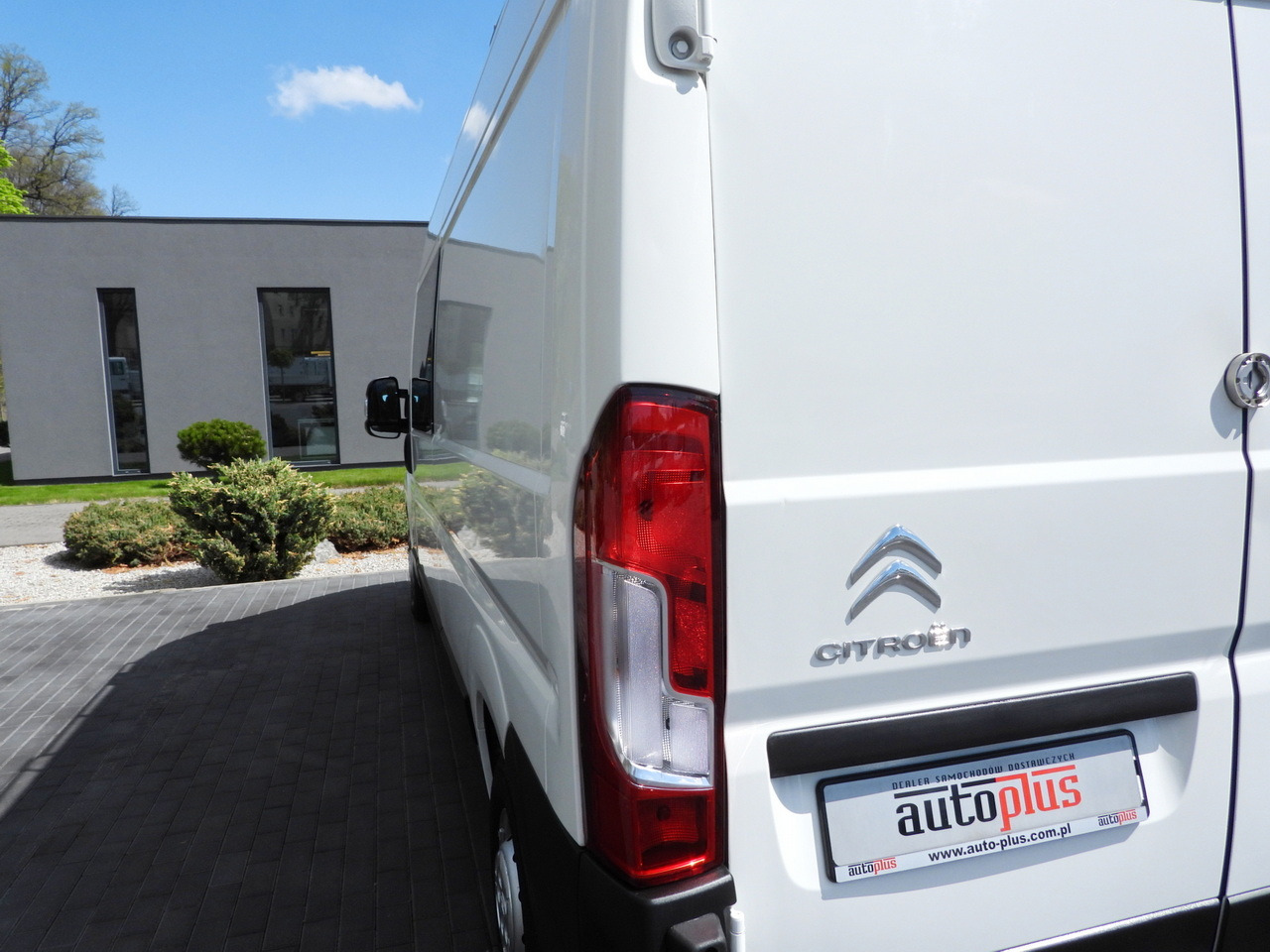 Furgon CITROEN JUMPER BOX DELIVERY VAN 7 SEATS CRUISE CONTROL 120HP: 19 kép. Furgon CITROEN JUMPER BOX DELIVERY VAN 7 SEATS CRUISE CONTROL 120HP: 19 kép.