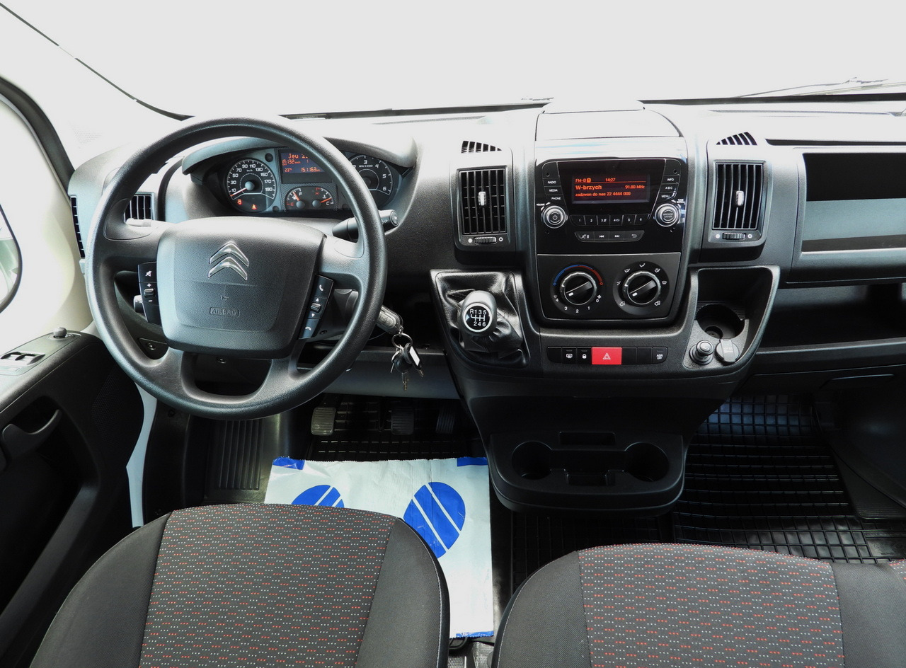 Furgon CITROEN JUMPER BOX DELIVERY VAN 7 SEATS CRUISE CONTROL 120HP: 25 kép. Furgon CITROEN JUMPER BOX DELIVERY VAN 7 SEATS CRUISE CONTROL 120HP: 25 kép.