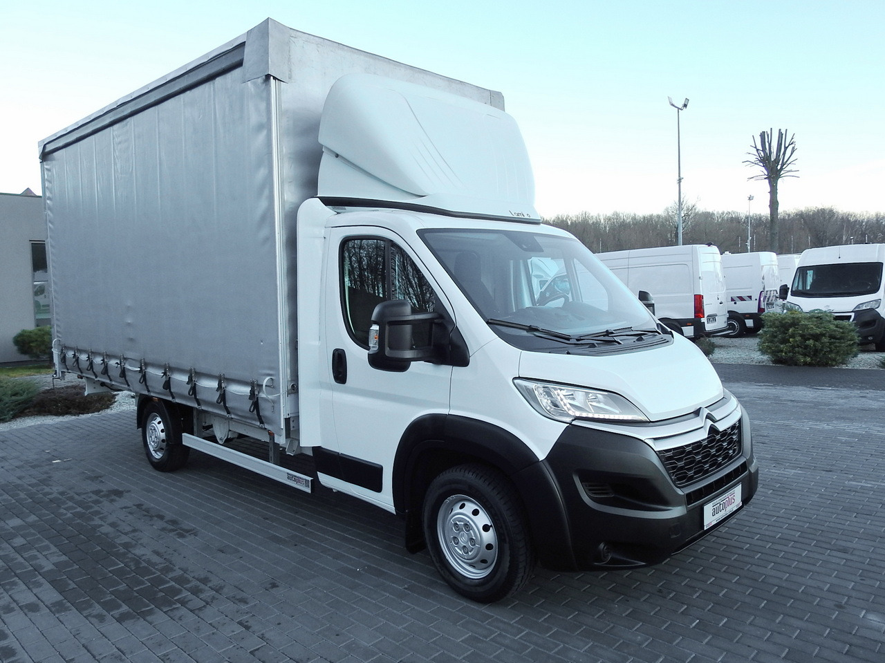 CITROEN JUMPER TARPAULIN 10 PALLETS CRUISE CONTROL AIR CONDITIONING LED LIGHTS PNEUMATICS 165HP - Ponyvás kisteherautó: 4 kép. CITROEN JUMPER TARPAULIN 10 PALLETS CRUISE CONTROL AIR CONDITIONING LED LIGHTS PNEUMATICS 165HP - Ponyvás kisteherautó: 4 kép.
