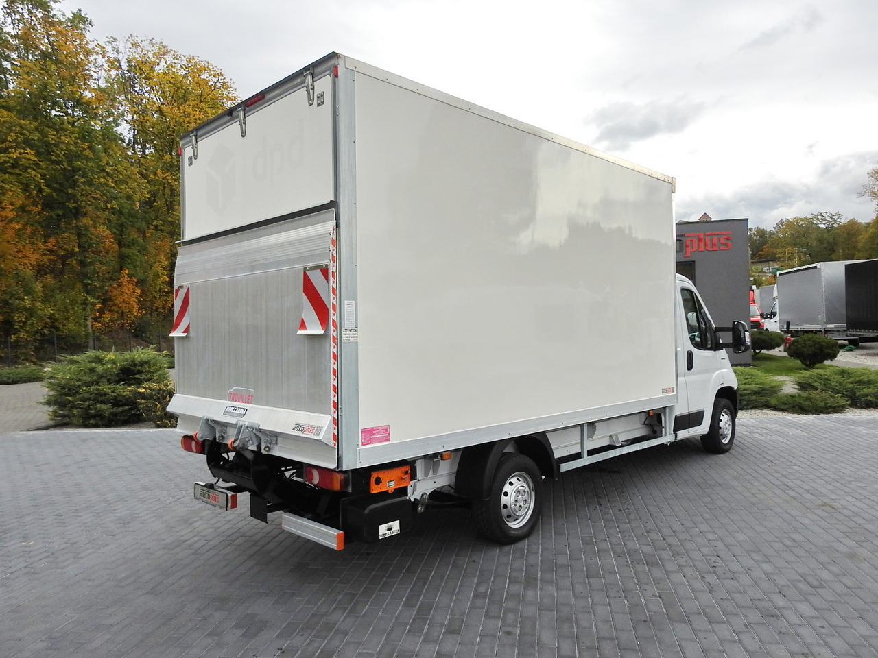 FIAT DUCATO BOX LIFT 8 PALLETS CRUISE CONTROL NAVIGATION AIR CONDITIONING LED LIGHTS 130HP - Dobozos kisteherautó: 3 kép. FIAT DUCATO BOX LIFT 8 PALLETS CRUISE CONTROL NAVIGATION AIR CONDITIONING LED LIGHTS 130HP - Dobozos kisteherautó: 3 kép.