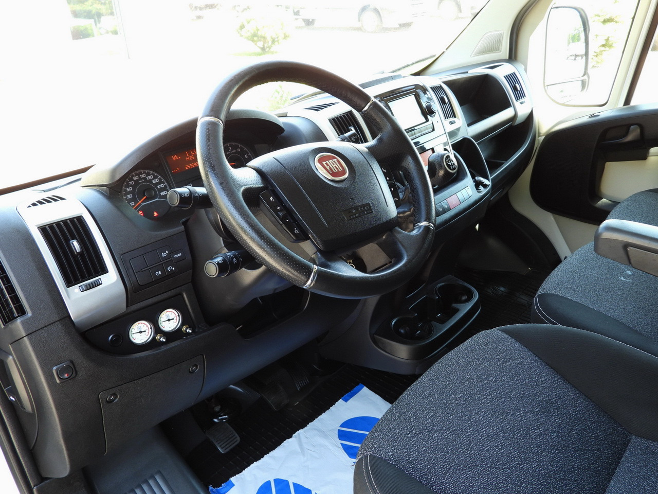 FIAT DUCATO TARPAULIN 10 PALLETS WEBASTO CRUISE CONTROL LED LIGHTS PNEUMATICS AIR CONDITIONING 180HP - Ponyvás kisteherautó: 2 kép. FIAT DUCATO TARPAULIN 10 PALLETS WEBASTO CRUISE CONTROL LED LIGHTS PNEUMATICS AIR CONDITIONING 180HP - Ponyvás kisteherautó: 2 kép.