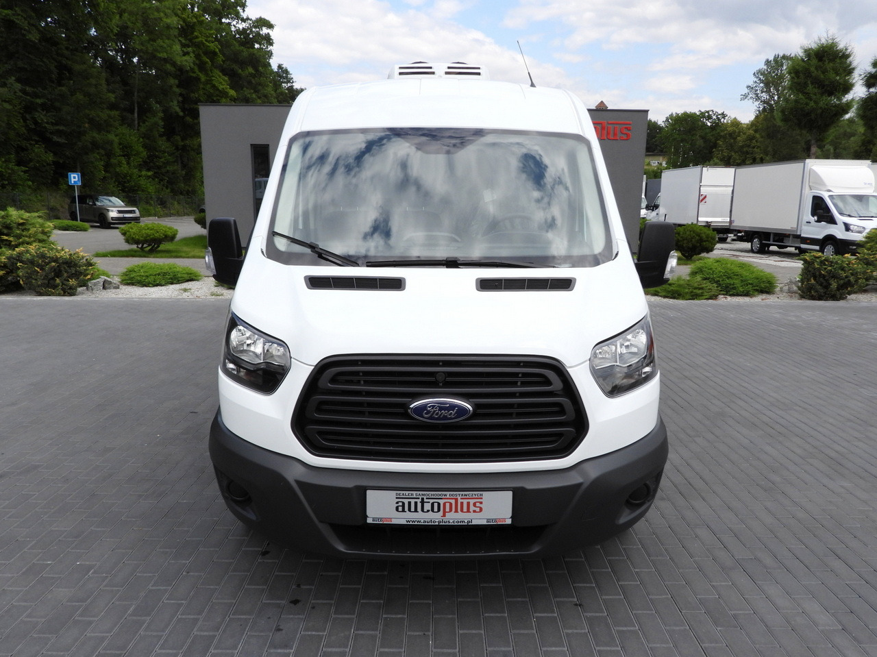 FORD TRANSIT REFRIGERATOR VAN 5*C AIR CONDITIONING  105HP - Hűtős kisteherautó: 5 kép. FORD TRANSIT REFRIGERATOR VAN 5*C AIR CONDITIONING  105HP - Hűtős kisteherautó: 5 kép.