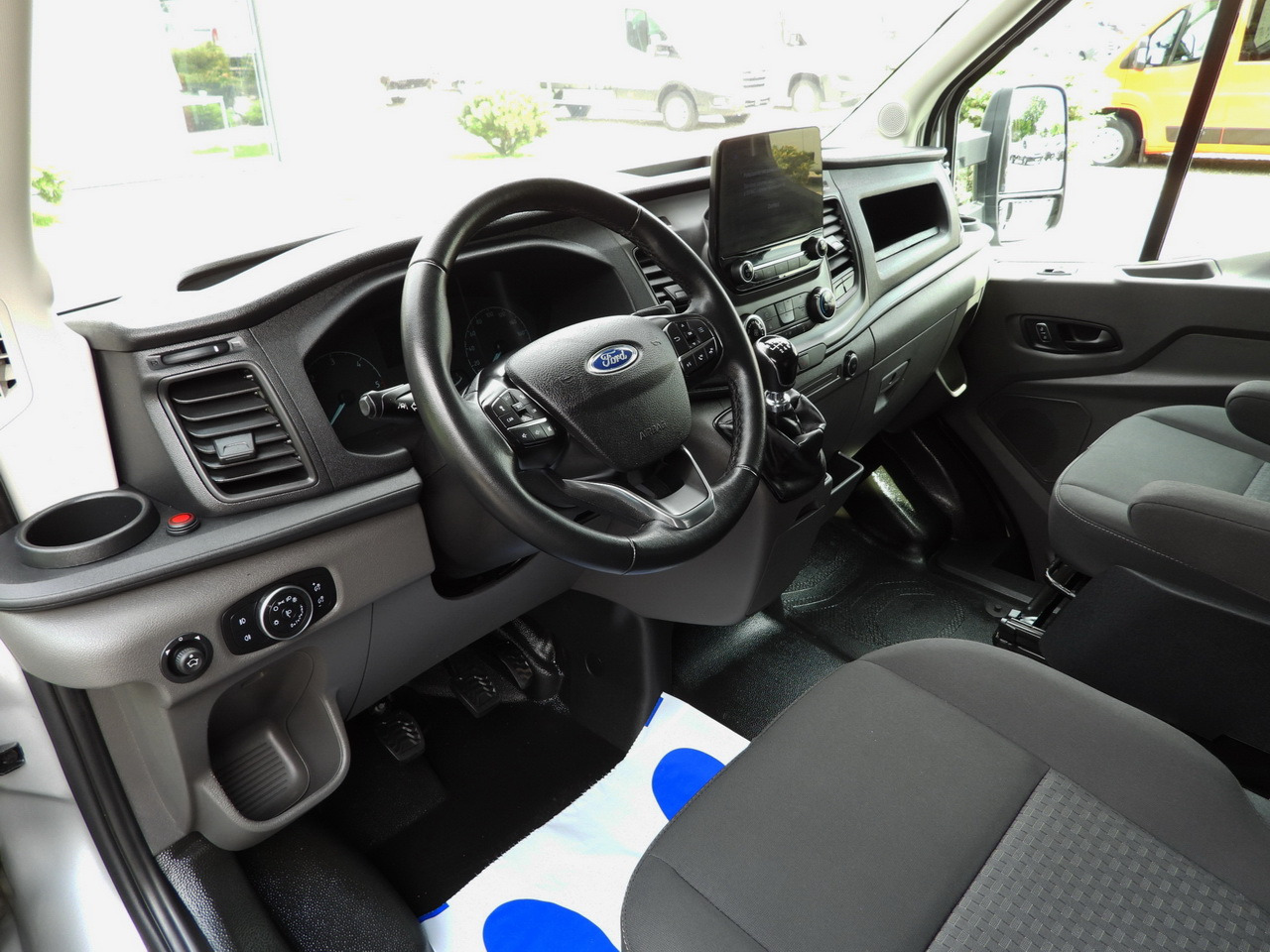 FORD TRANSIT TARPAULIN 10 PALLETS WEBASTO CRUISE CONTROL LED LIGHTS PNEUMATICS AIR CONDITIONING 160HP - Ponyvás kisteherautó: 2 kép. FORD TRANSIT TARPAULIN 10 PALLETS WEBASTO CRUISE CONTROL LED LIGHTS PNEUMATICS AIR CONDITIONING 160HP - Ponyvás kisteherautó: 2 kép.
