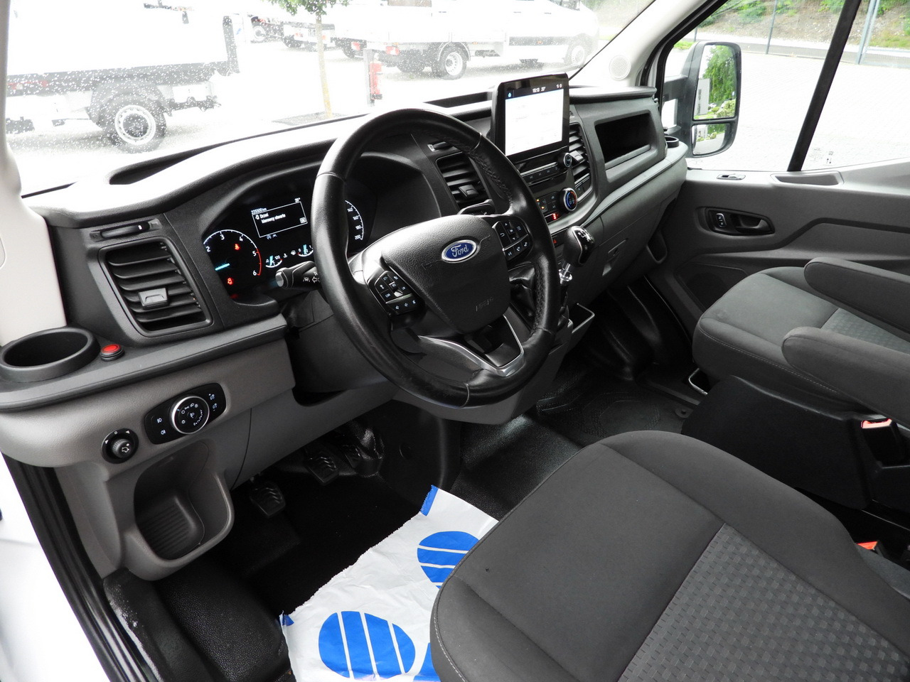 FORD TRANSIT TARPAULIN 10 PALLETS WEBASTO CRUISE CONTROL LED LIGHTS PNEUMATICS AIR CONDITIONING 160HP - Ponyvás kisteherautó: 2 kép. FORD TRANSIT TARPAULIN 10 PALLETS WEBASTO CRUISE CONTROL LED LIGHTS PNEUMATICS AIR CONDITIONING 160HP - Ponyvás kisteherautó: 2 kép.