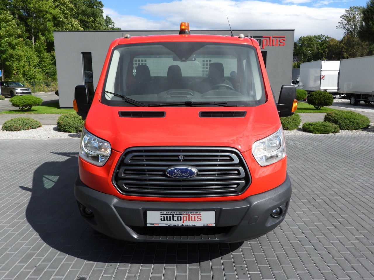 FORD TRANSIT TIPPER CRUISE CONTROL LED LIGHTS TWIN WHEELS AIR CONDITIONING 170HP - Billenőplatós kisteherautó: 5 kép. FORD TRANSIT TIPPER CRUISE CONTROL LED LIGHTS TWIN WHEELS AIR CONDITIONING 170HP - Billenőplatós kisteherautó: 5 kép.