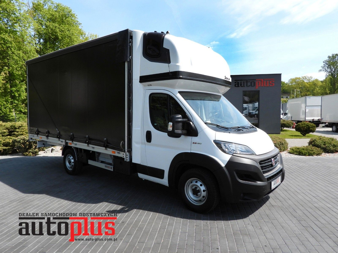 Fiat DUCATO PRITSCHE PLANE 10 PALETTEN WEBASTO A/C Fiat DUCATO PRITSCHE PLANE 10 PALETTEN WEBASTO A/C - Ponyvás kisteherautó: 1 kép. Fiat DUCATO PRITSCHE PLANE 10 PALETTEN WEBASTO A/C Fiat DUCATO PRITSCHE PLANE 10 PALETTEN WEBASTO A/C - Ponyvás kisteherautó: 1 kép.