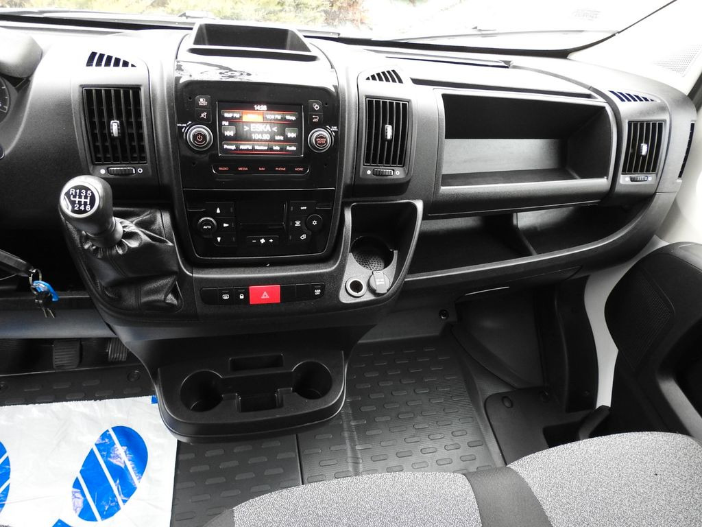 Ponyvás kisteherautó Fiat DUCATO PRITSCHE PLANE 10 PALETTEN WEBASTO A/C: 23 kép.