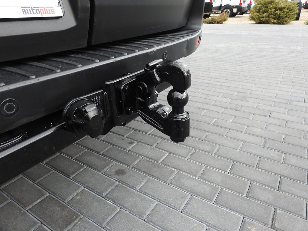 Furgon, Duplakabinos kisteherautó Ford TRANSIT KASTENWAGEN DOPPELKABINE 6 SITZE: 18 kép.