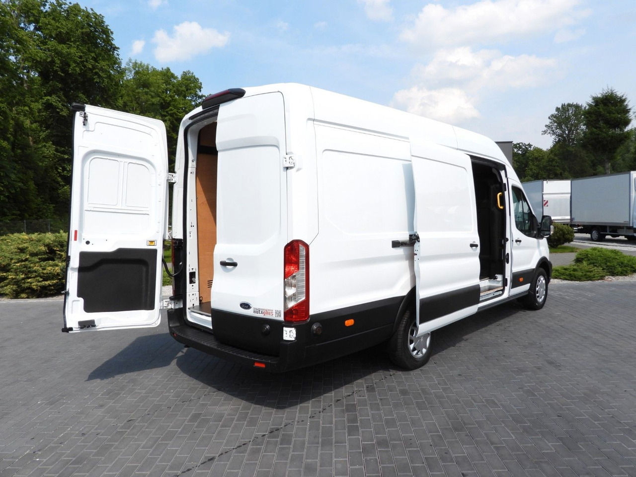 Ford TRANSIT KASTENWAGEN TEMPOMAT LED LEUCHTEN - Furgon: 3 kép. Ford TRANSIT KASTENWAGEN TEMPOMAT LED LEUCHTEN - Furgon: 3 kép.
