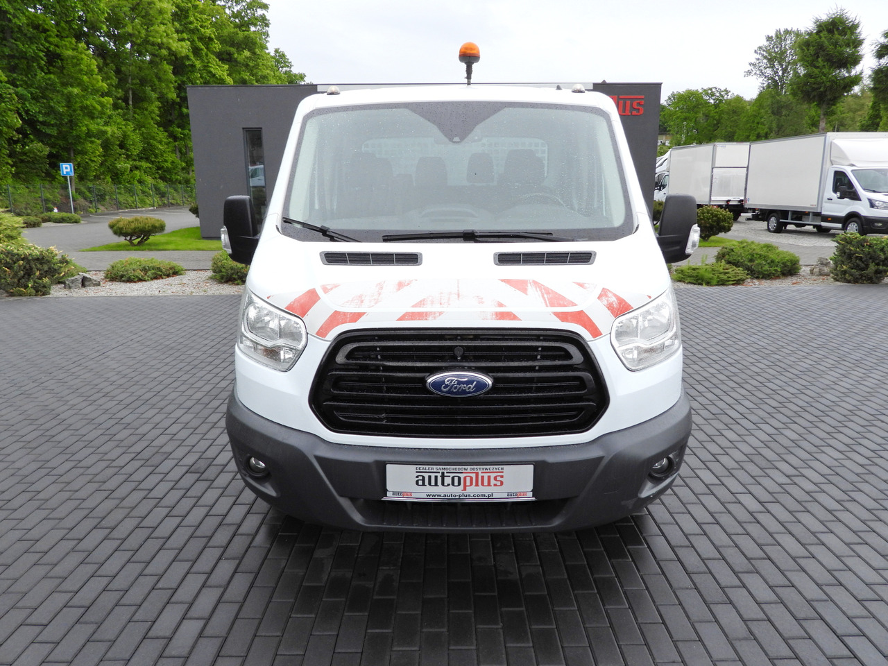 Ford TRANSIT KIPPER DOPPELKABINE DOKA 6 SITZE - Billenőplatós kisteherautó, Duplakabinos kisteherautó: 5 kép. Ford TRANSIT KIPPER DOPPELKABINE DOKA 6 SITZE - Billenőplatós kisteherautó, Duplakabinos kisteherautó: 5 kép.