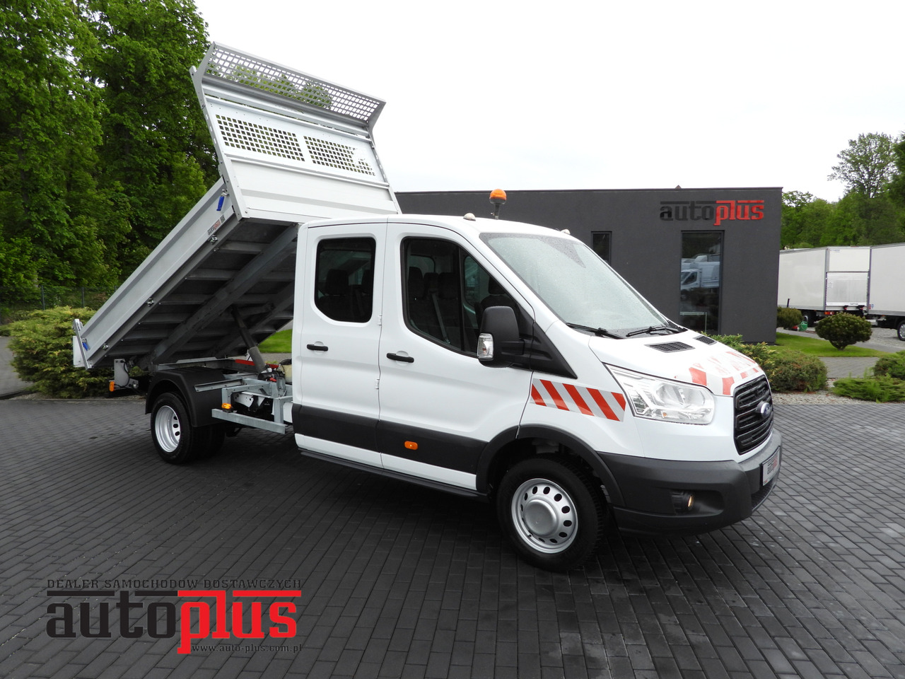 Ford TRANSIT KIPPER DOPPELKABINE DOKA 6 SITZE - Billenőplatós kisteherautó, Duplakabinos kisteherautó: 1 kép. Ford TRANSIT KIPPER DOPPELKABINE DOKA 6 SITZE - Billenőplatós kisteherautó, Duplakabinos kisteherautó: 1 kép.