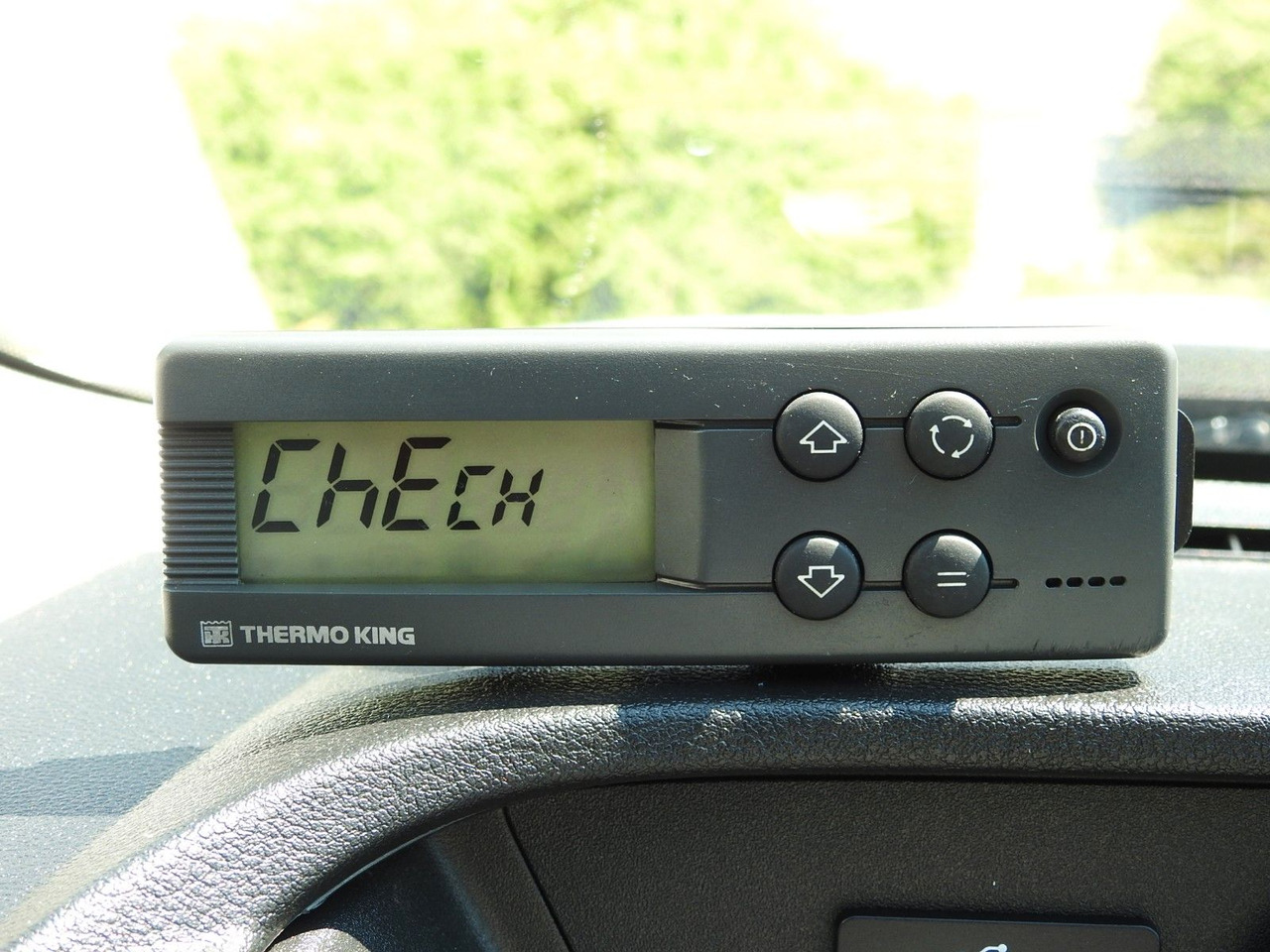 Hűtős kisteherautó Ford TRANSIT KÜHLKASTENWAGEN 0*C HEIZFUNKTION Ford TRANSIT KÜHLKASTENWAGEN 0*C HEIZFUNKTION: 25 kép.