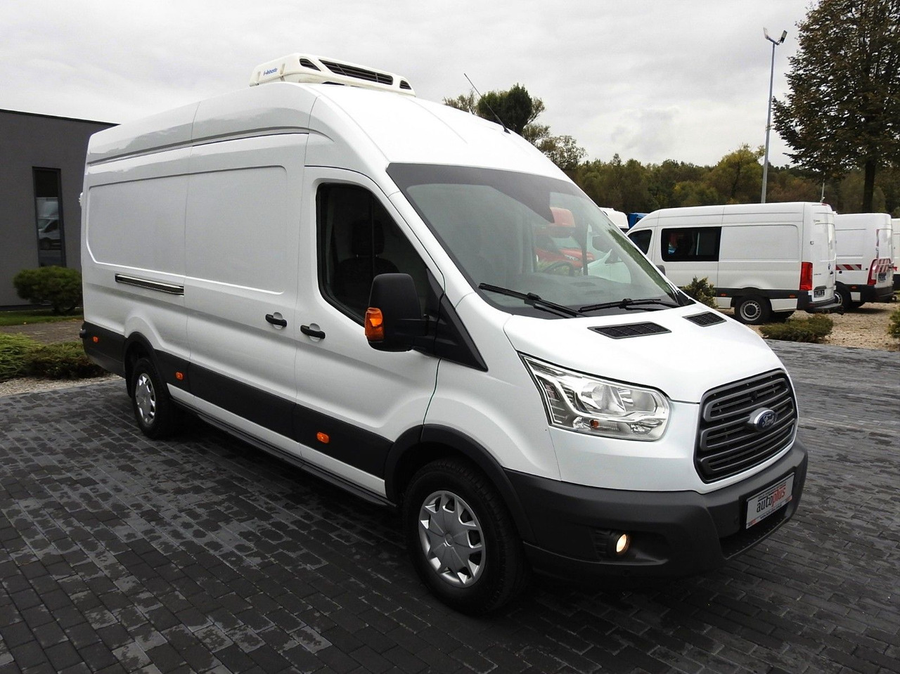 Ford TRANSIT KÜHLKASTENWAGEN 0*C HEIZFUNKTION Ford TRANSIT KÜHLKASTENWAGEN 0*C HEIZFUNKTION - Hűtős kisteherautó: 4 kép. Ford TRANSIT KÜHLKASTENWAGEN 0*C HEIZFUNKTION Ford TRANSIT KÜHLKASTENWAGEN 0*C HEIZFUNKTION - Hűtős kisteherautó: 4 kép.