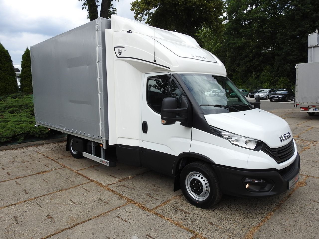 IVECO DAILY 35S18 NEW TARPAULIN WEBASTO CRUISE CONTROL AIR CONDITIONING 180HP - Ponyvás kisteherautó: 4 kép. IVECO DAILY 35S18 NEW TARPAULIN WEBASTO CRUISE CONTROL AIR CONDITIONING 180HP - Ponyvás kisteherautó: 4 kép.