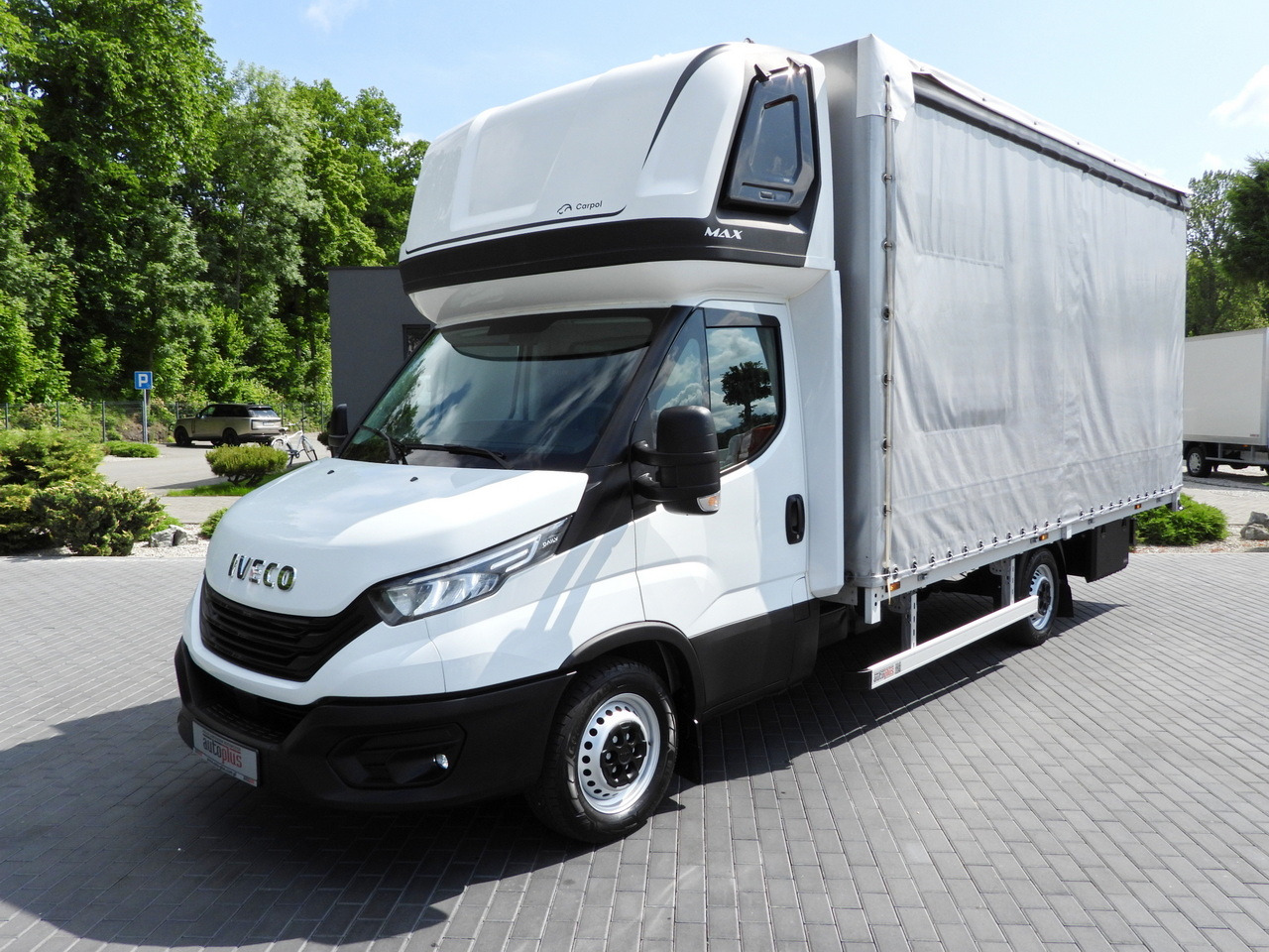 Ponyvás kisteherautó IVECO DAILY 35S18 TARPAULIN 10 PALLETS CRUISE CONTROL LED LIGHTS AIR CONDITIONING  180HP: 18 kép.