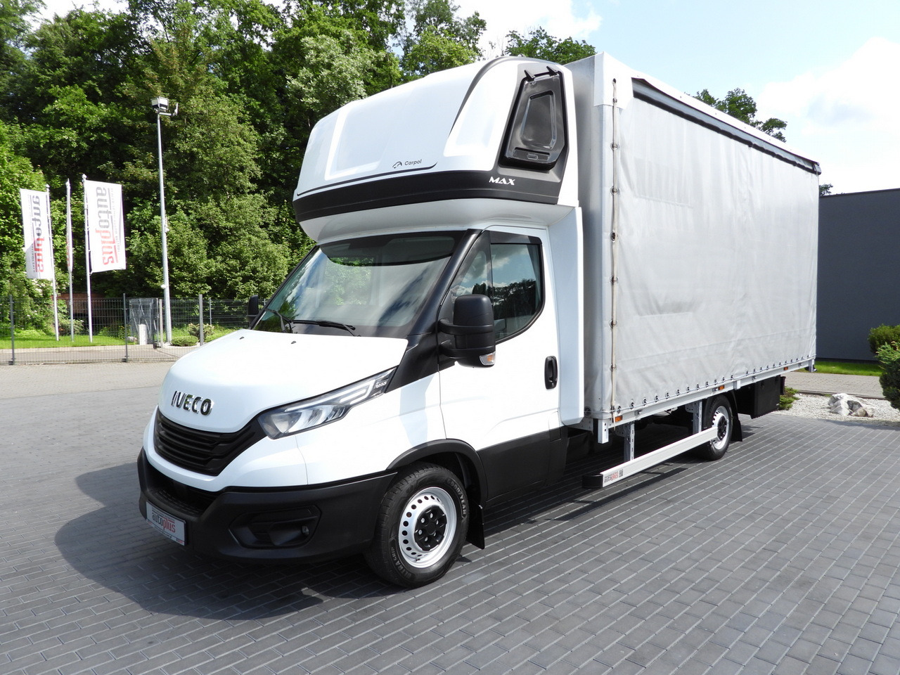 Ponyvás kisteherautó IVECO DAILY 35S18 TARPAULIN 10 PALLETS CRUISE CONTROL LED LIGHTS AIR CONDITIONING  180HP: 6 kép.