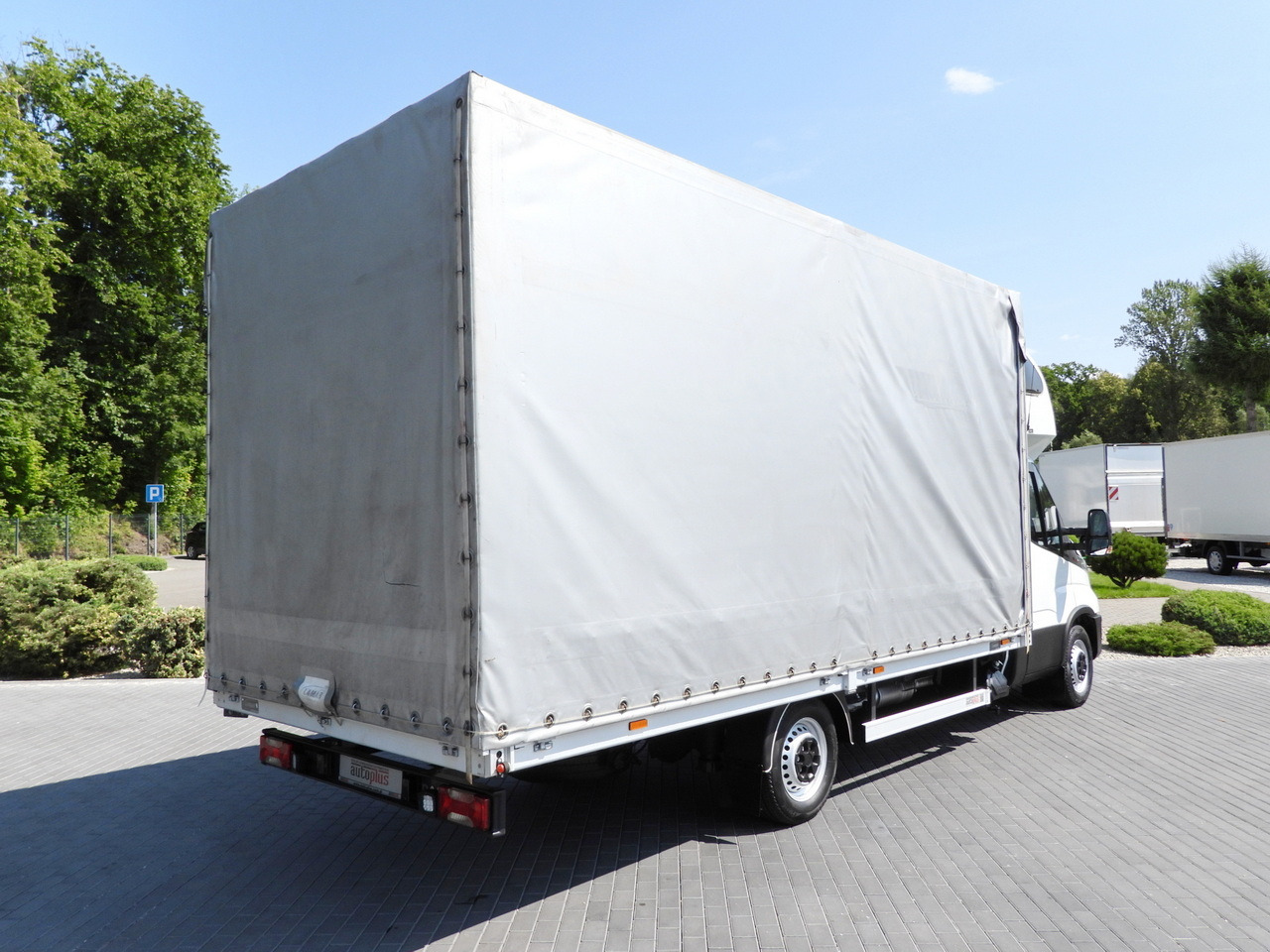 IVECO DAILY 35S18 TARPAULIN 10 PALLETS WEBASTO CRUISE CONTROL LED LIGHTS PNEUMATICS AIR CONDITIONING 180HP - Ponyvás kisteherautó: 3 kép. IVECO DAILY 35S18 TARPAULIN 10 PALLETS WEBASTO CRUISE CONTROL LED LIGHTS PNEUMATICS AIR CONDITIONING 180HP - Ponyvás kisteherautó: 3 kép.