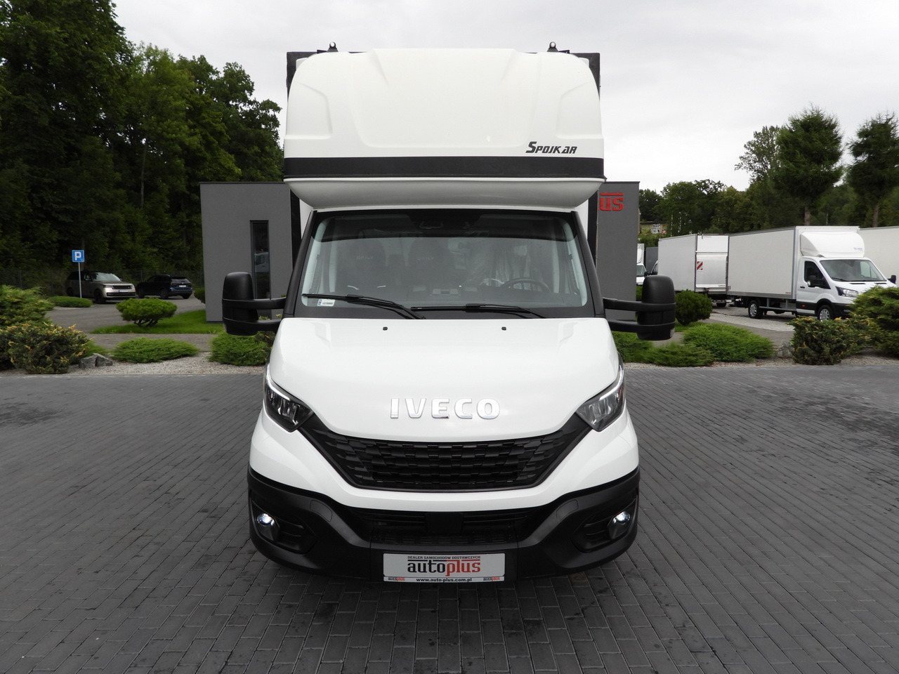 IVECO DAILY 35S18 TARPAULIN 10 PALLETS WEBASTO CRUISE CONTROL NAVIGATION LED LIGHTS AIR CONDITIONING 180HP - Ponyvás kisteherautó: 5 kép. IVECO DAILY 35S18 TARPAULIN 10 PALLETS WEBASTO CRUISE CONTROL NAVIGATION LED LIGHTS AIR CONDITIONING 180HP - Ponyvás kisteherautó: 5 kép.