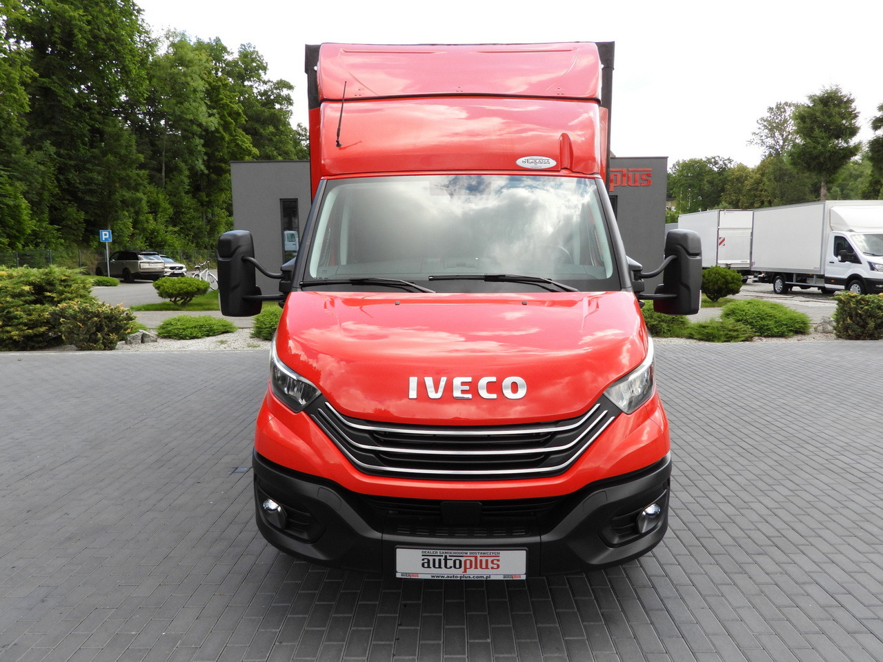 IVECO DAILY 35S21 TARPAULIN 10 PALLETS WEBASTO CRUISE CONTROL NAVIGATION LED LIGHTS PNEUMATICS AUTOMATIC TRANSMISSION HI-MATIC AIR CONDITIONING 210HP - Ponyvás kisteherautó: 5 kép. IVECO DAILY 35S21 TARPAULIN 10 PALLETS WEBASTO CRUISE CONTROL NAVIGATION LED LIGHTS PNEUMATICS AUTOMATIC TRANSMISSION HI-MATIC AIR CONDITIONING 210HP - Ponyvás kisteherautó: 5 kép.