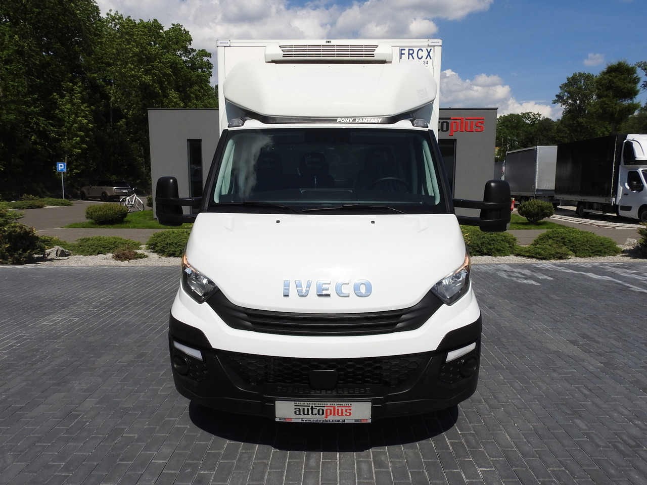 IVECO DAILY 50C15 REGRIGERATOR BOX -5*C POWER SUPPLY 230V AIR CONDITIONING TWIN WHEELS 150HP - Hűtős kisteherautó: 5 kép. IVECO DAILY 50C15 REGRIGERATOR BOX -5*C POWER SUPPLY 230V AIR CONDITIONING TWIN WHEELS 150HP - Hűtős kisteherautó: 5 kép.