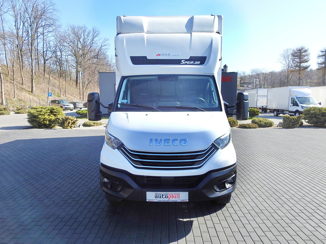 IVECO DAILY 70C18 BOX LIFT 14 PALLETS WEBASTO CRUISE CONTROL NAVIGATION LED LIGHTS TWIN WHEELS AIR CONDITIONING 180HP - Dobozos kisteherautó: 5 kép. IVECO DAILY 70C18 BOX LIFT 14 PALLETS WEBASTO CRUISE CONTROL NAVIGATION LED LIGHTS TWIN WHEELS AIR CONDITIONING 180HP - Dobozos kisteherautó: 5 kép.