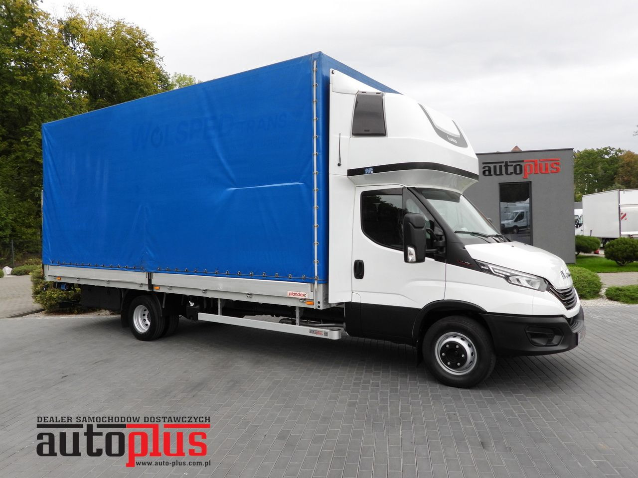 IVECO DAILY 72C18 TARPAULIN LIFT 14 PALLETS WEBASTO CRUISE CONTROL LED LIGHTS TWIN WHEELS AIR CONDITIONING 180HP - Ponyvás teherautó: 1 kép. IVECO DAILY 72C18 TARPAULIN LIFT 14 PALLETS WEBASTO CRUISE CONTROL LED LIGHTS TWIN WHEELS AIR CONDITIONING 180HP - Ponyvás teherautó: 1 kép.