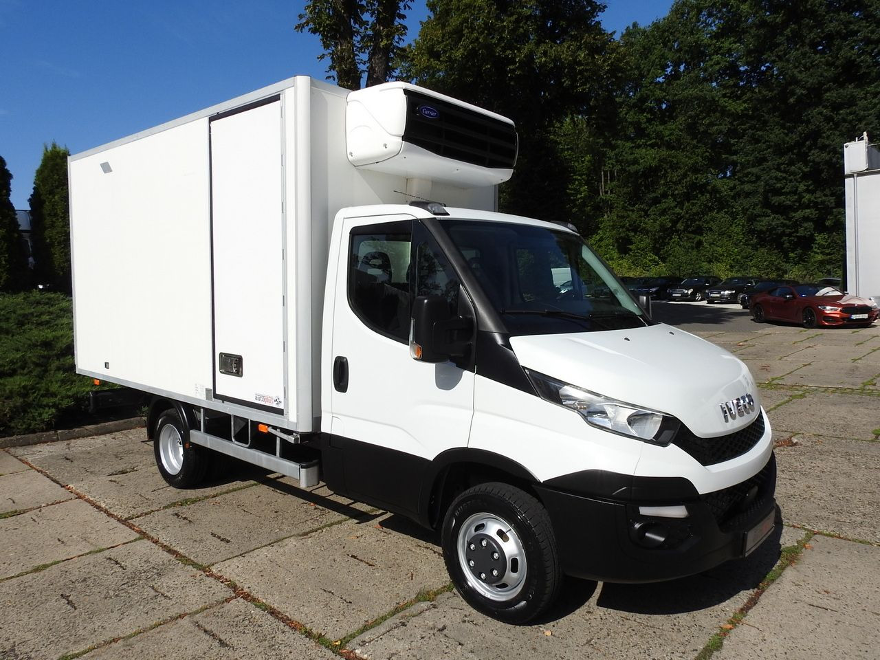 IVECO DAILY - Hűtős kisteherautó: 4 kép. IVECO DAILY - Hűtős kisteherautó: 4 kép.