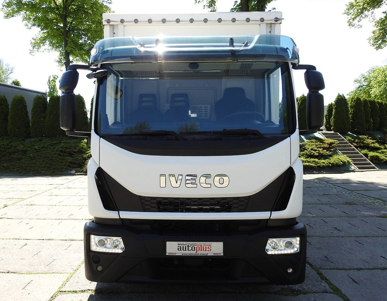 IVECO EUROCARGO 120 - 220 TARPAULIN LIFT 20 PALLETS LED LIGHTS AUTOMATIC TRANSMISSION HI-MATIC TWIN WHEELS AIR CONDITIONING 220HP - Ponyvás kisteherautó: 5 kép. IVECO EUROCARGO 120 - 220 TARPAULIN LIFT 20 PALLETS LED LIGHTS AUTOMATIC TRANSMISSION HI-MATIC TWIN WHEELS AIR CONDITIONING 220HP - Ponyvás kisteherautó: 5 kép.