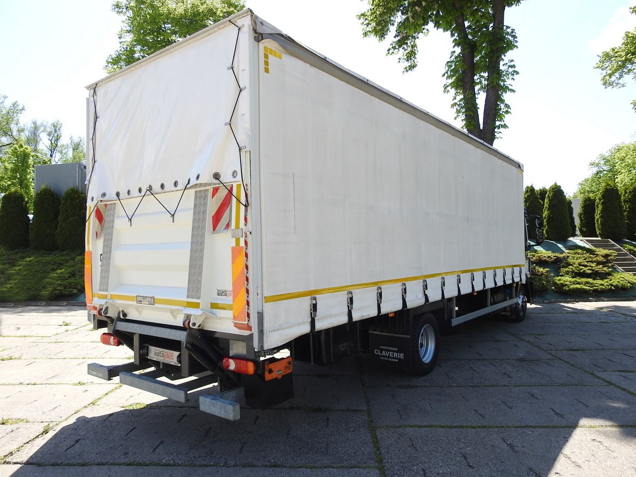 IVECO EUROCARGO 120 - 220 TARPAULIN LIFT 20 PALLETS LED LIGHTS AUTOMATIC TRANSMISSION HI-MATIC TWIN WHEELS AIR CONDITIONING  220HP - Ponyvás kisteherautó: 3 kép. IVECO EUROCARGO 120 - 220 TARPAULIN LIFT 20 PALLETS LED LIGHTS AUTOMATIC TRANSMISSION HI-MATIC TWIN WHEELS AIR CONDITIONING  220HP - Ponyvás kisteherautó: 3 kép.