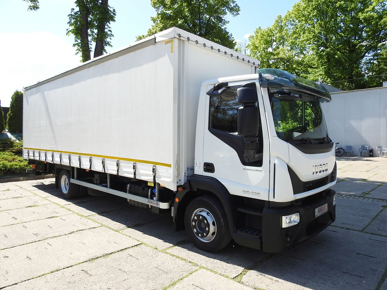IVECO EUROCARGO 120 - 220 TARPAULIN LIFT 20 PALLETS LED LIGHTS AUTOMATIC TRANSMISSION HI-MATIC TWIN WHEELS AIR CONDITIONING 220HP - Ponyvás teherautó: 4 kép. IVECO EUROCARGO 120 - 220 TARPAULIN LIFT 20 PALLETS LED LIGHTS AUTOMATIC TRANSMISSION HI-MATIC TWIN WHEELS AIR CONDITIONING 220HP - Ponyvás teherautó: 4 kép.