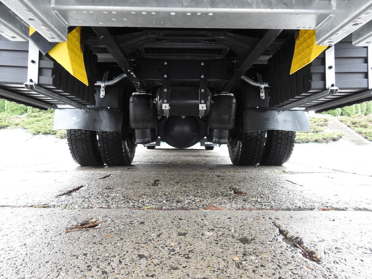 Új Ponyvás kisteherautó IVECO EUROCARGO 120-250 NEW TARPAULIN LIFT 18 PALLETS WEBASTO CRUISE CONTROL AIR CONDITIONING LED LIGHTS PNEUMATICS AUTOMATIC TRANSMISSION HI-MATIC 250HP: 22 kép.