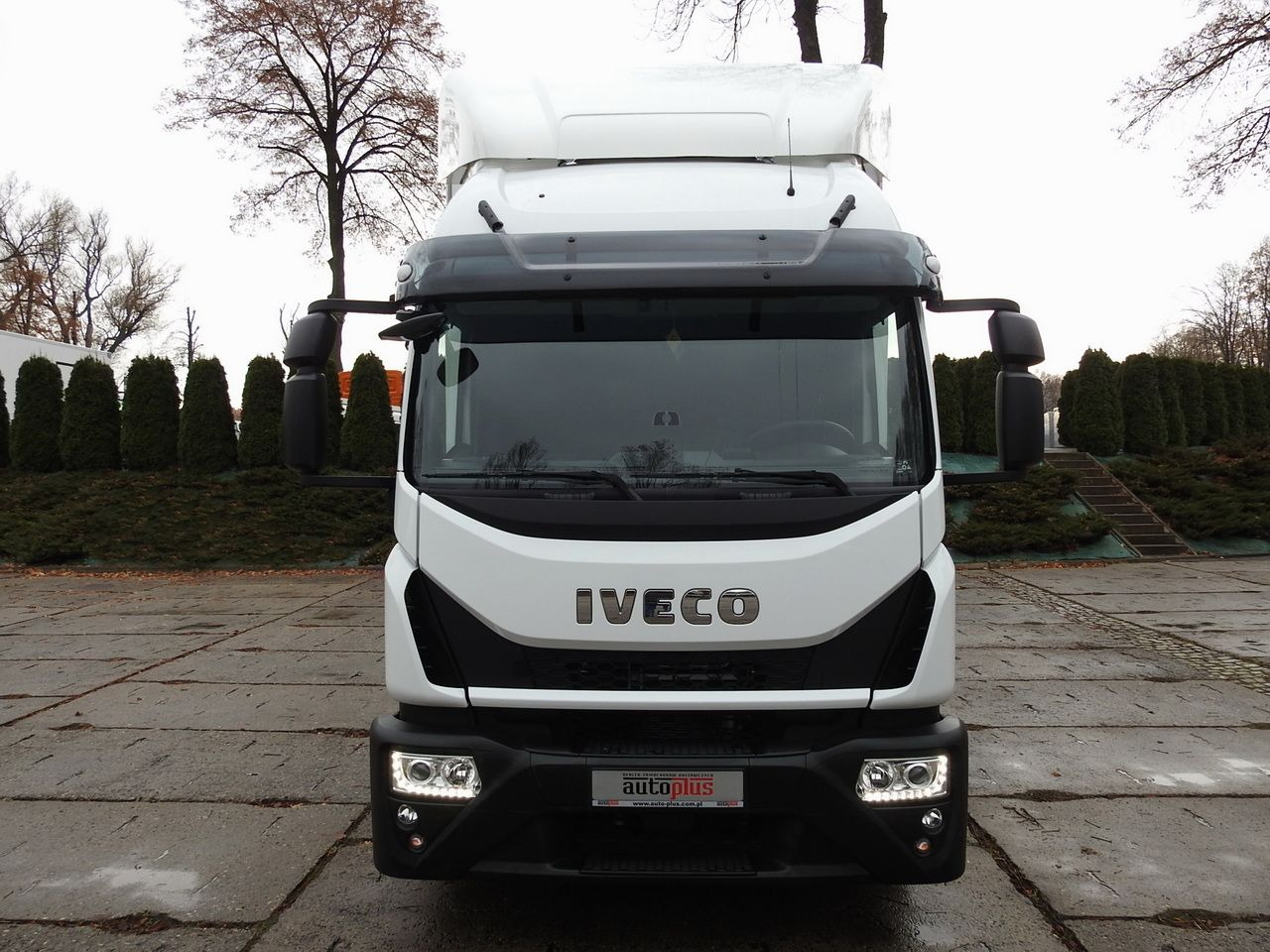 IVECO EUROCARGO 120-250 NEW TARPAULIN LIFT 18 PALLETS WEBASTO CRUISE CONTROL AIR CONDITIONING LED LIGHTS PNEUMATICS AUTOMATIC TRANSMISSION HI-MATIC 250HP - Ponyvás kisteherautó: 5 kép. IVECO EUROCARGO 120-250 NEW TARPAULIN LIFT 18 PALLETS WEBASTO CRUISE CONTROL AIR CONDITIONING LED LIGHTS PNEUMATICS AUTOMATIC TRANSMISSION HI-MATIC 250HP - Ponyvás kisteherautó: 5 kép.