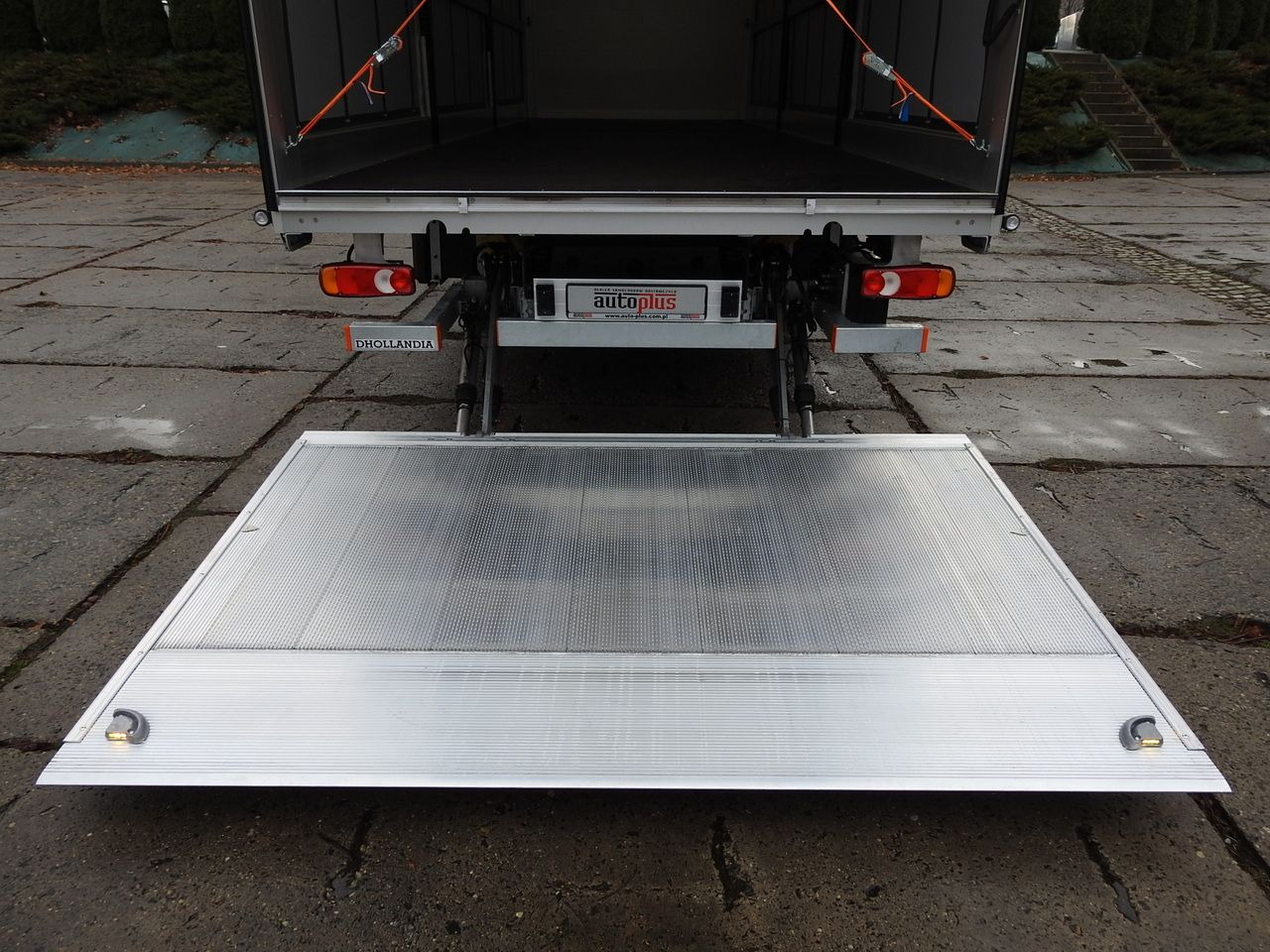 Új Ponyvás kisteherautó IVECO EUROCARGO 120-250 NEW TARPAULIN LIFT 18 PALLETS WEBASTO CRUISE CONTROL AIR CONDITIONING LED LIGHTS PNEUMATICS AUTOMATIC TRANSMISSION HI-MATIC 250HP: 15 kép.