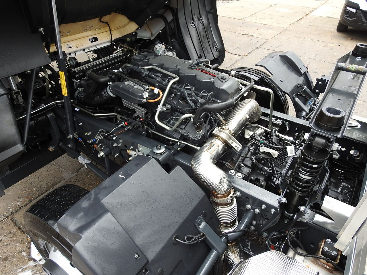 Új Ponyvás kisteherautó IVECO EUROCARGO 120-250 NEW TARPAULIN LIFT 18 PALLETS WEBASTO CRUISE CONTROL AIR CONDITIONING LED LIGHTS PNEUMATICS AUTOMATIC TRANSMISSION HI-MATIC 250HP: 43 kép.