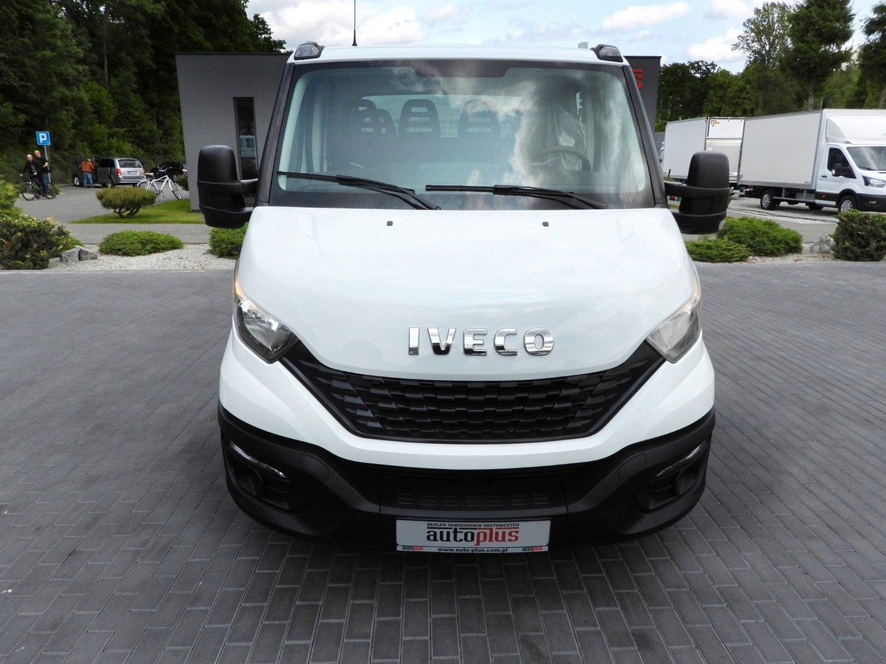 Iveco DAILY 35C14 KIPPER DOPPELKABINE DOKA 6 SITZE A/C - Billenőplatós kisteherautó, Duplakabinos kisteherautó: 5 kép. Iveco DAILY 35C14 KIPPER DOPPELKABINE DOKA 6 SITZE A/C - Billenőplatós kisteherautó, Duplakabinos kisteherautó: 5 kép.