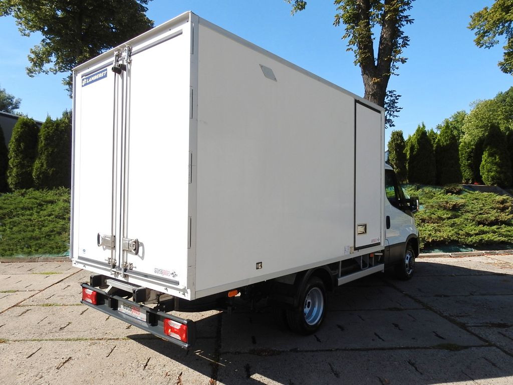 Iveco DAILY 35C15 KUHLKOFFER -12*C ZWILLINGSKREISE - Hűtős kisteherautó: 3 kép. Iveco DAILY 35C15 KUHLKOFFER -12*C ZWILLINGSKREISE - Hűtős kisteherautó: 3 kép.