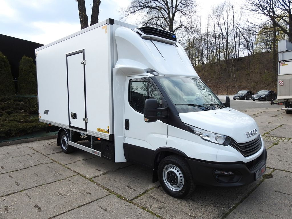 Iveco DAILY 35S16 KUHLKOFFER -10*C 8 PALETTEN - Hűtős kisteherautó: 4 kép. Iveco DAILY 35S16 KUHLKOFFER -10*C 8 PALETTEN - Hűtős kisteherautó: 4 kép.