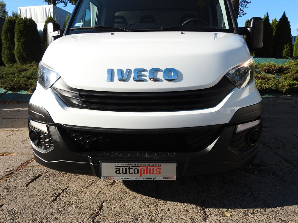 Iveco DAILY 35S18 PRITSCHE PLANE 10 PALETTEN AUFZUG - Ponyvás kisteherautó: 5 kép. Iveco DAILY 35S18 PRITSCHE PLANE 10 PALETTEN AUFZUG - Ponyvás kisteherautó: 5 kép.