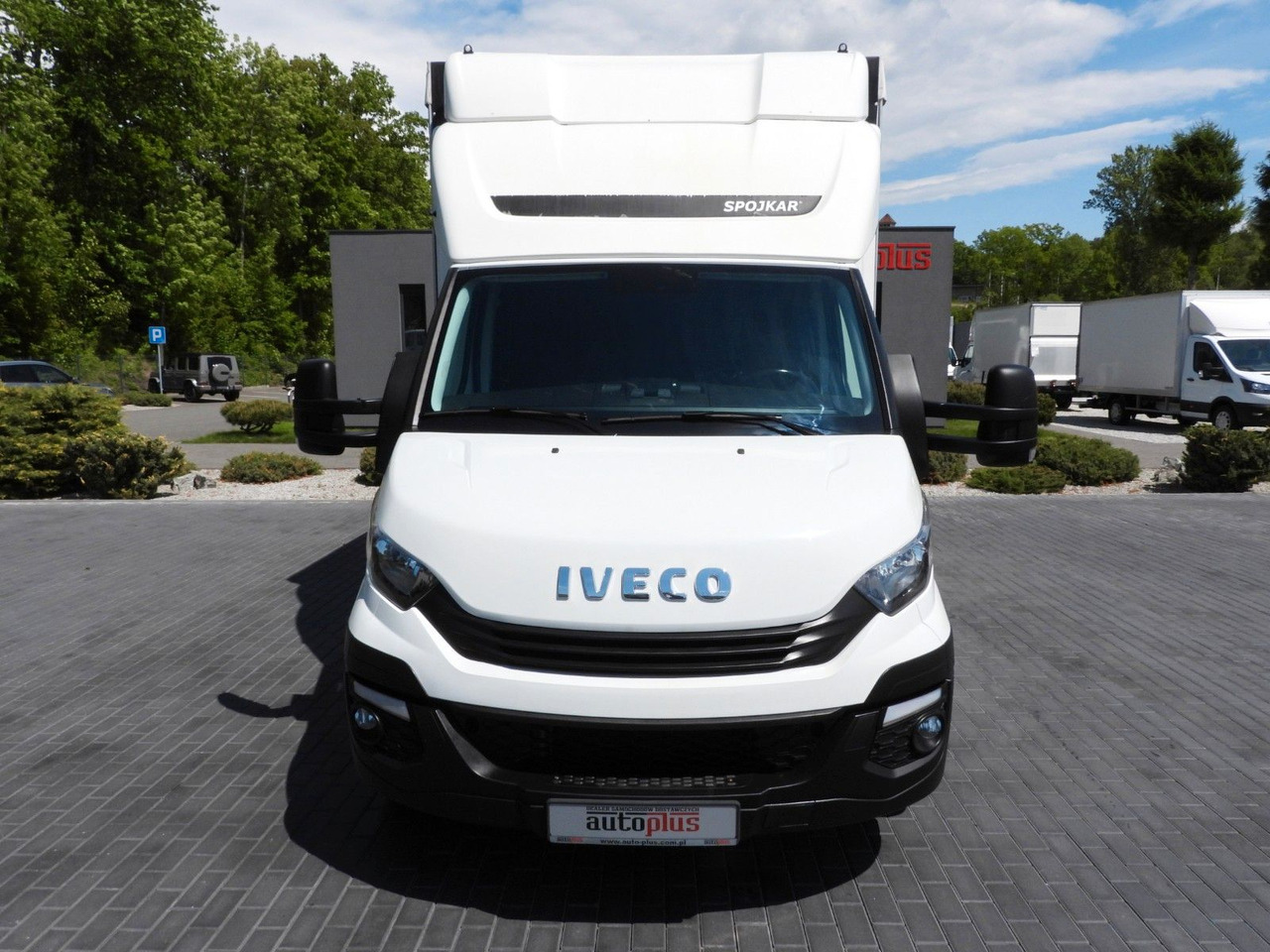 Iveco DAILY 35S18 PRITSCHE PLANE 10 PALETTEN WEBASTO - Ponyvás kisteherautó, Duplakabinos kisteherautó: 5 kép. Iveco DAILY 35S18 PRITSCHE PLANE 10 PALETTEN WEBASTO - Ponyvás kisteherautó, Duplakabinos kisteherautó: 5 kép.